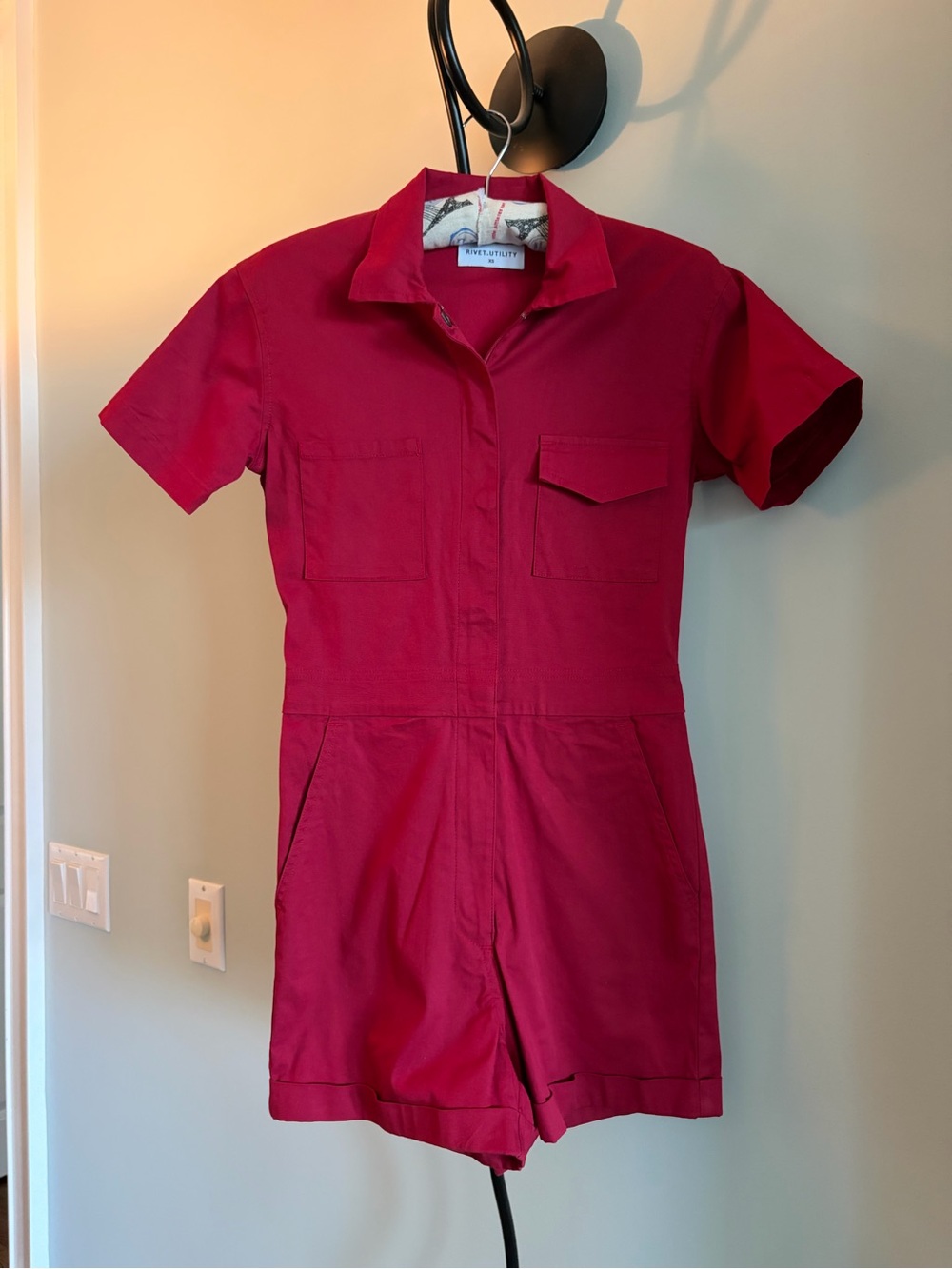 RIVET UTILITY
DREAMER SCARLET STRETCH ROMPER